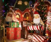 The North Pole at Eagle Crest is a chance for everyone to enjoy the animated characters from old department store Christmas displays that Blair Struble has collected and fixed up. It’s located at his 5-acre farm in Newberg.